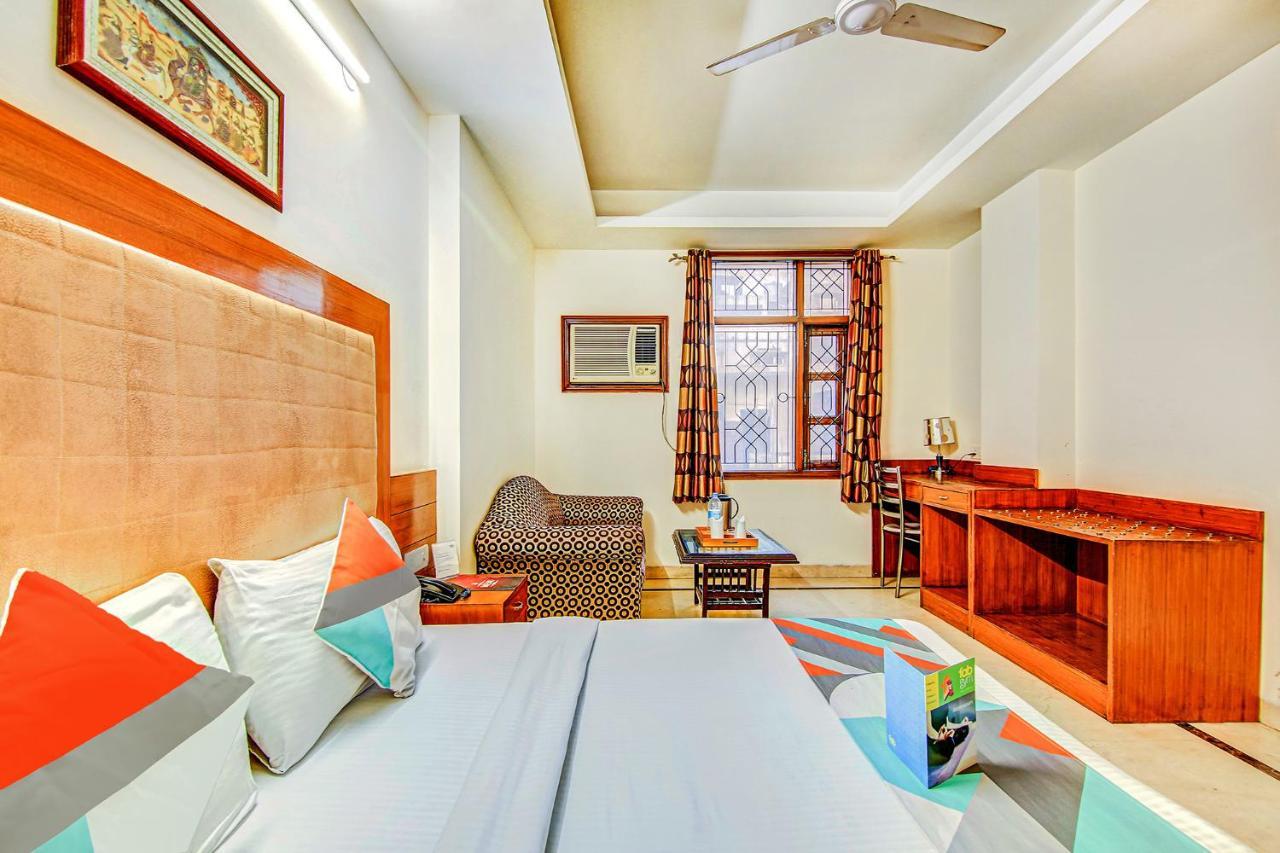 Hotel Apra Deluxe Nuova Delhi Esterno foto